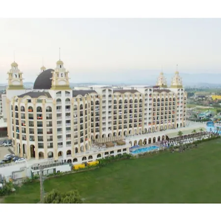 J'adore Deluxe & Hotel 5*