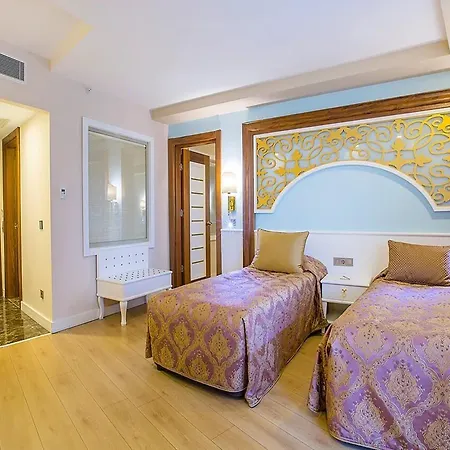 Hotel J'adore Deluxe & Titreyengol